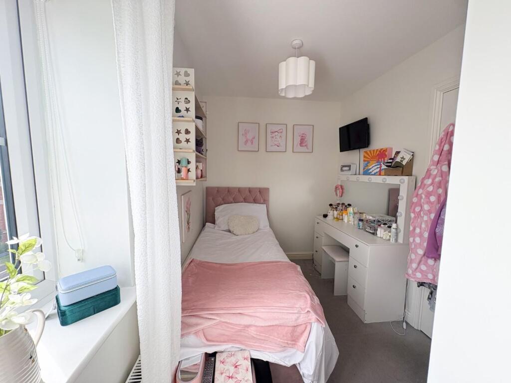 Bedroom 3.jpg
