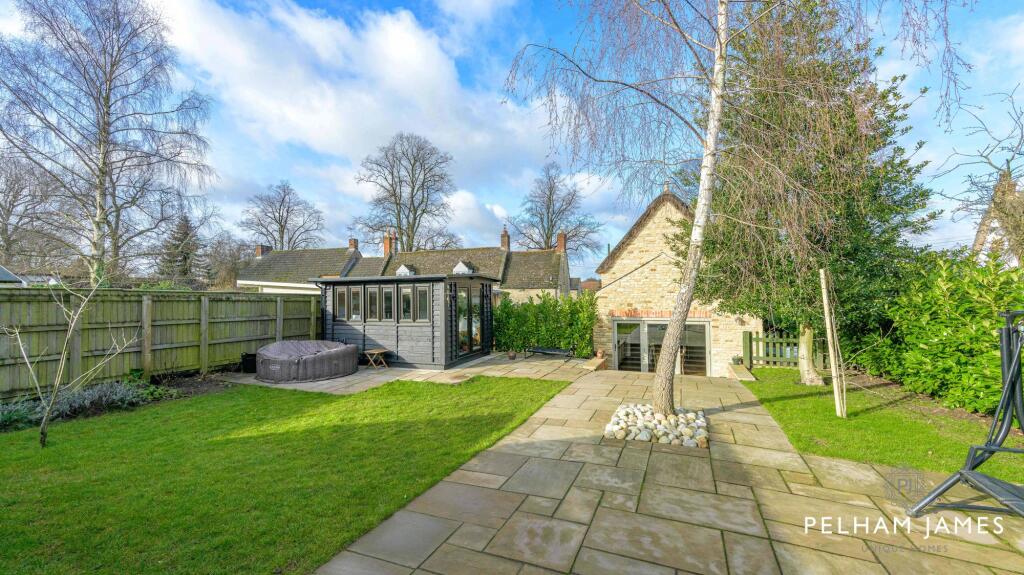 21 Main Street, Cottesmore - Garden
