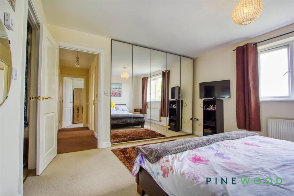 BEDROOM 1