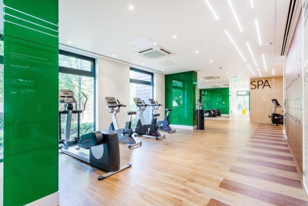 Lrg_Gym