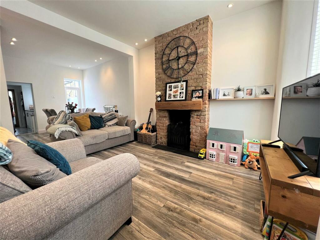 Front Room.jpg