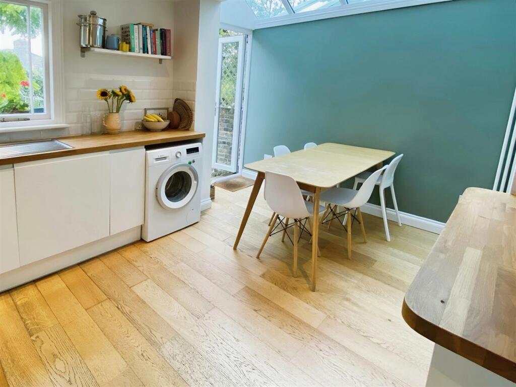 Kitchen/Breakfast Room