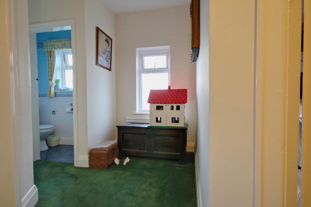 Spacious Landing
