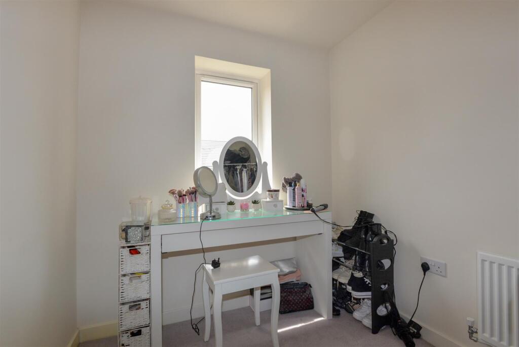 Bedroom3 1.jpg