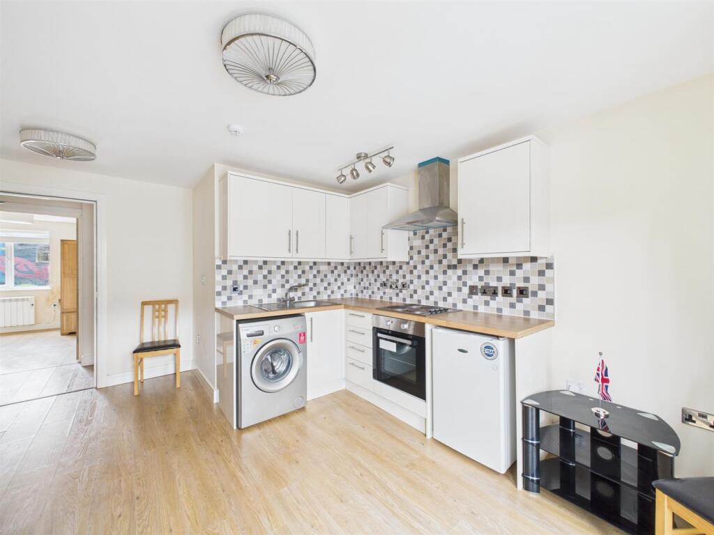 4 - Modern Block of 12 Flats for Auction, Bristol.