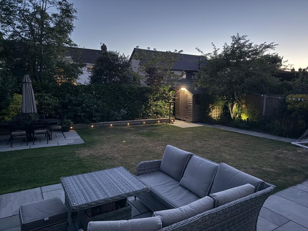 Garden in the eve...