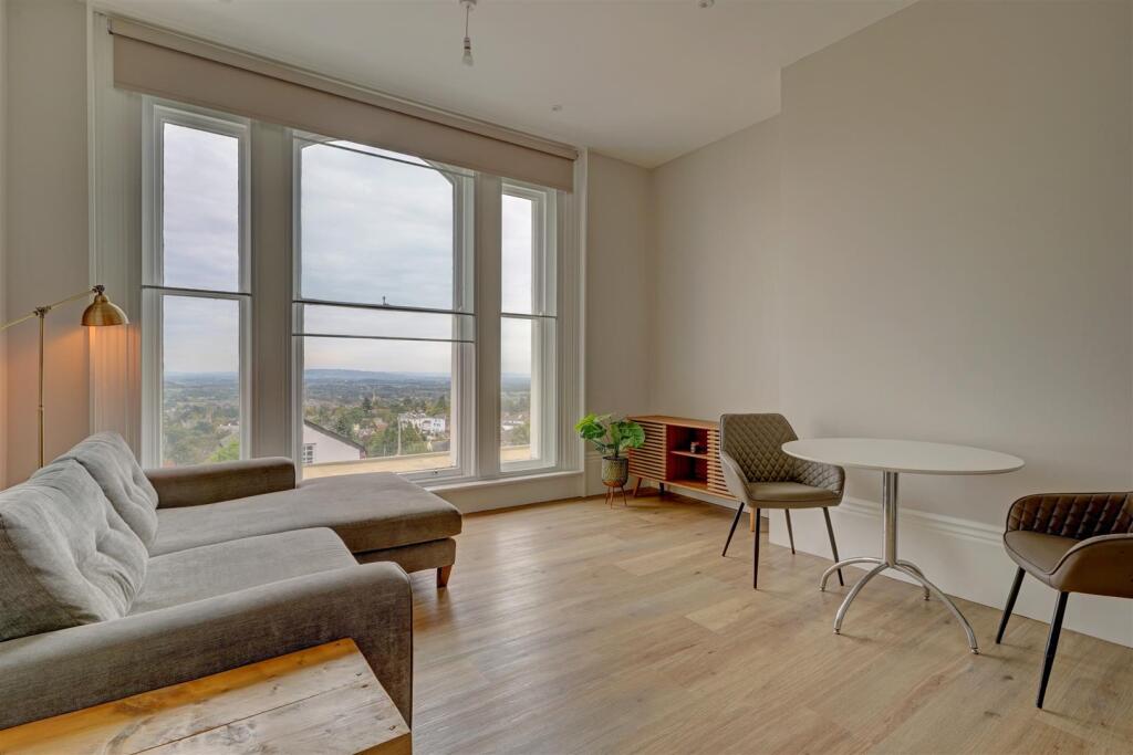 4a Queens Drive (2).jpg