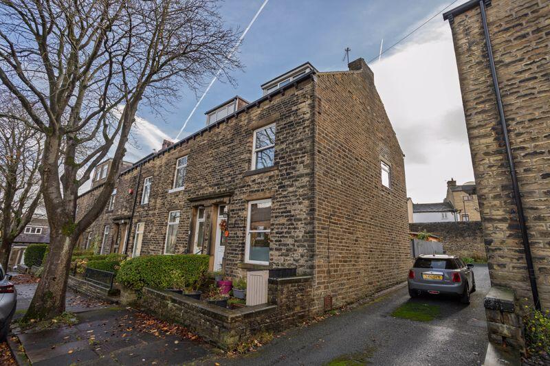 13 St Annes Road, Skircoat Green, HX3 0RU