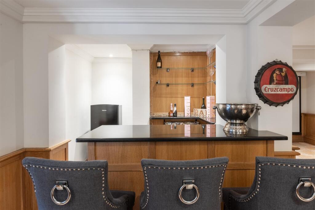 11 Pine Coombe-22.jpg