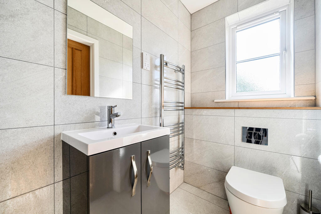 1349827-17-68c3fd...