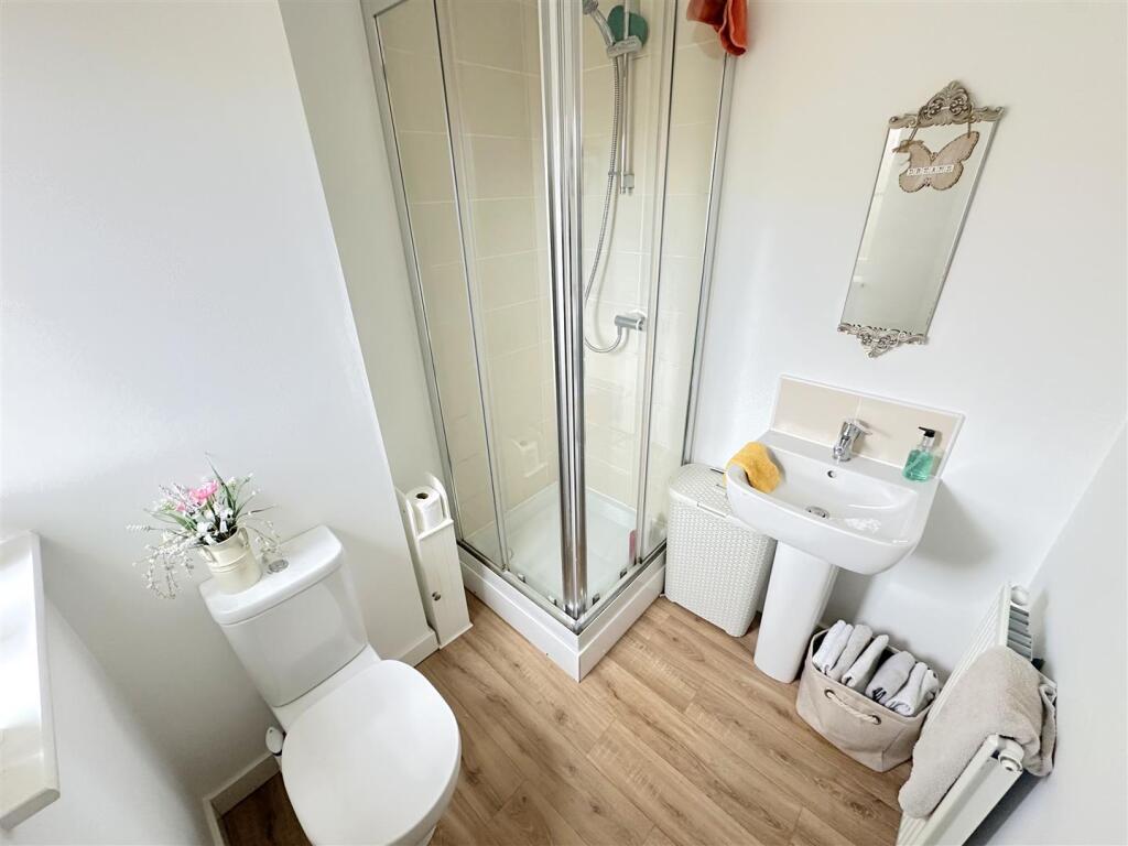 En Suite Shower Room