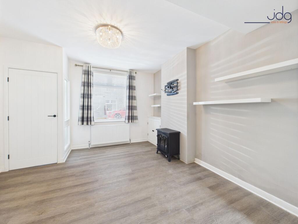 Bright and airy Lounge - Open plan