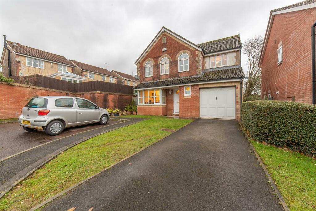 37 Birch Grove-1.jpg