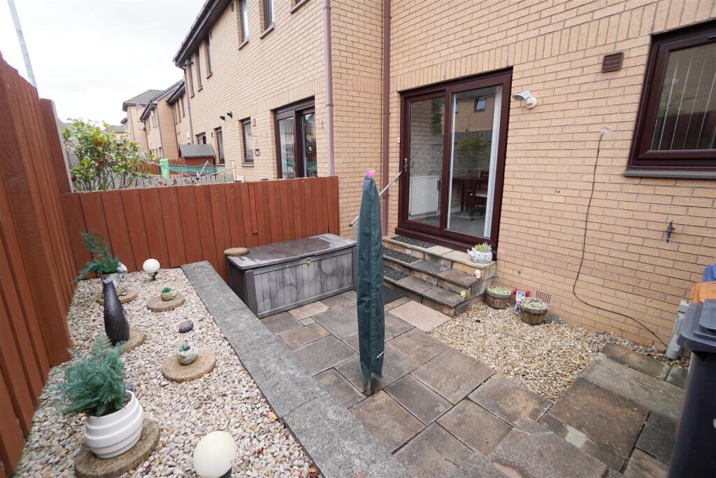 garden1.jpg