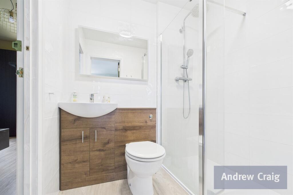 En Suite Shower Room