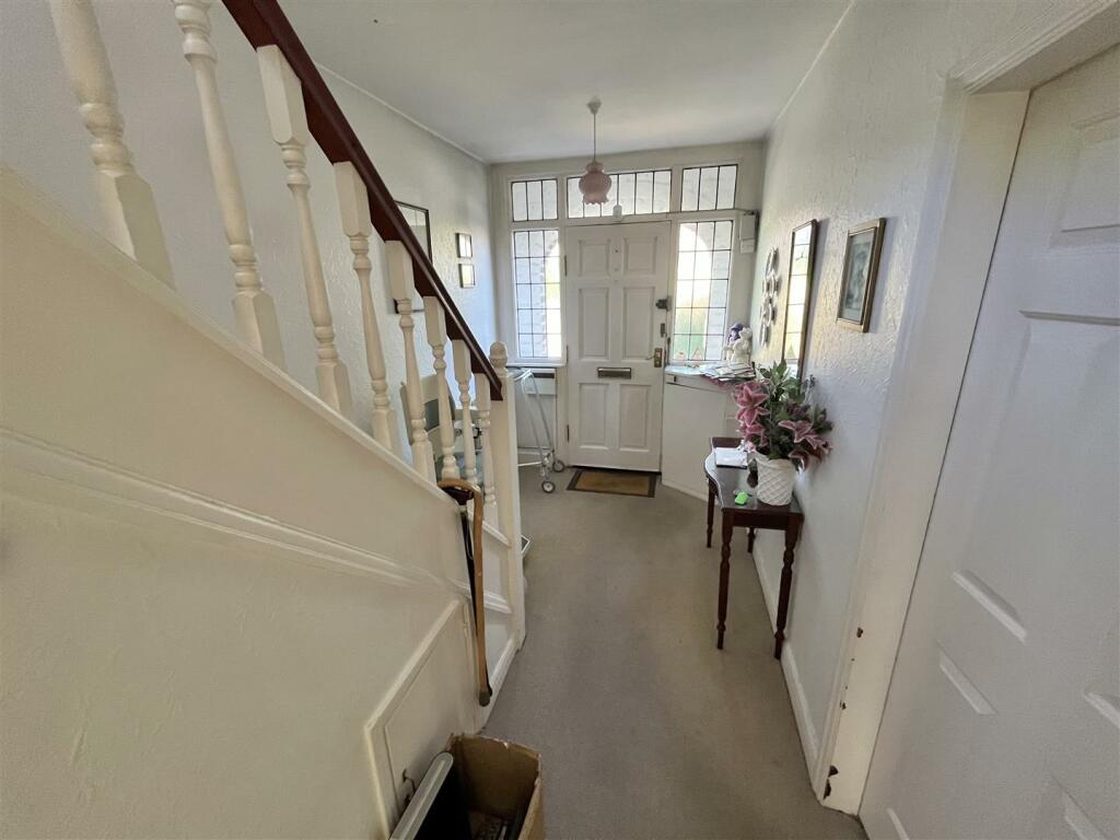 Hall.jpg