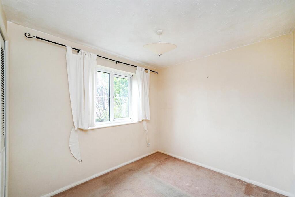 Thurlow Close-3_web.jpg