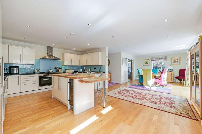 Kitchen / Dining Room Overview