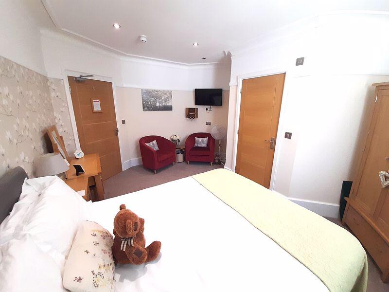 House Suite 2 Bedroom