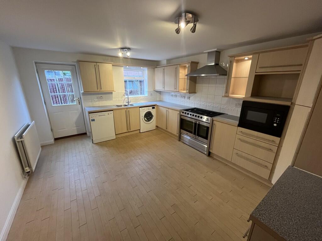 Kitchen 2