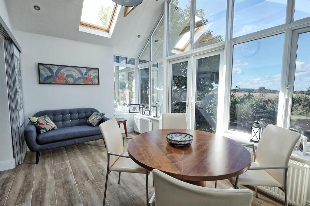 SUN ROOM