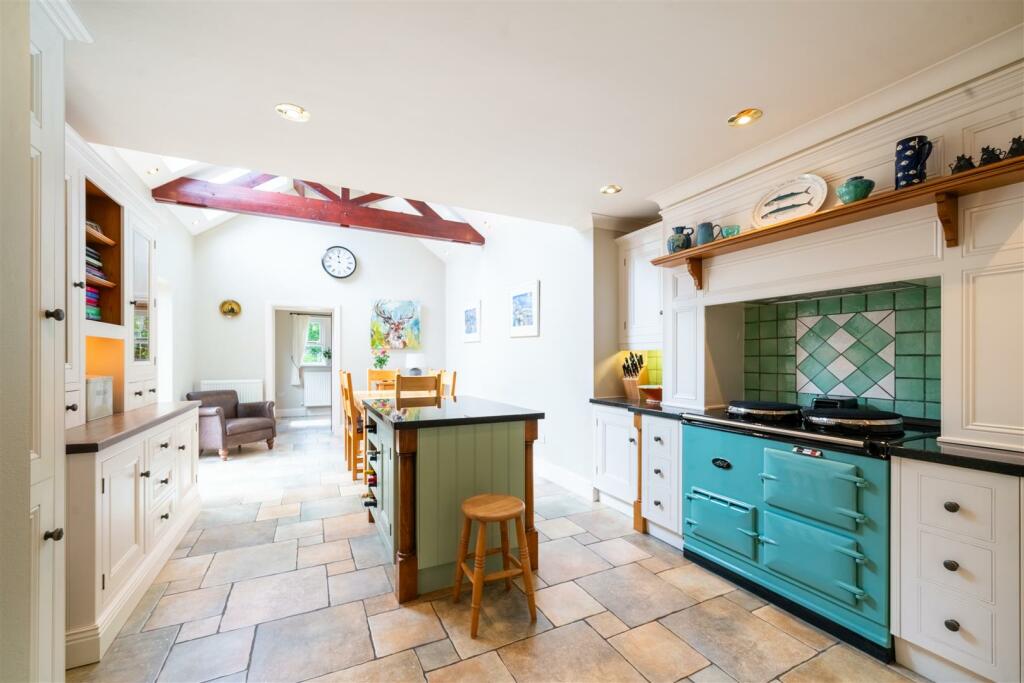 Kitchen.jpg