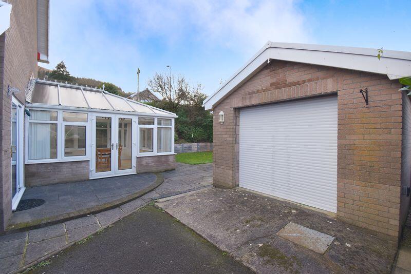 Storage and Conservatory