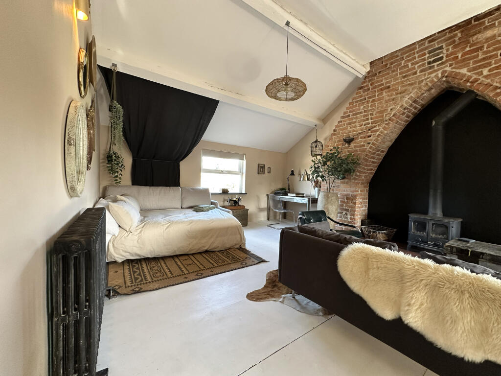 Garret Room/Bed Two