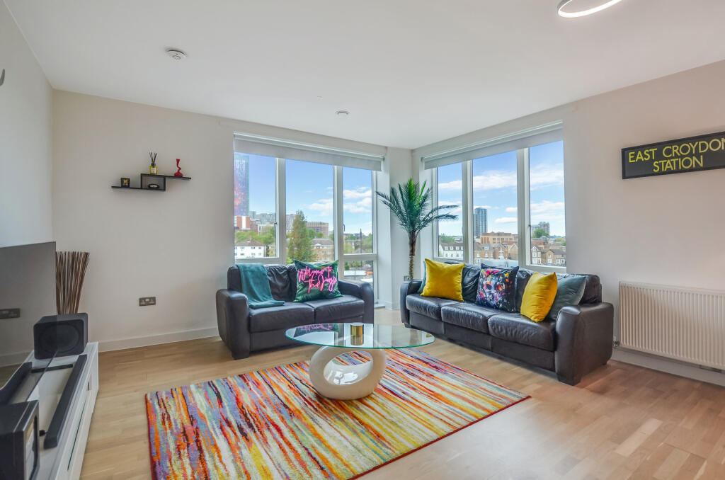 Lounge Area_Pic_1(1)