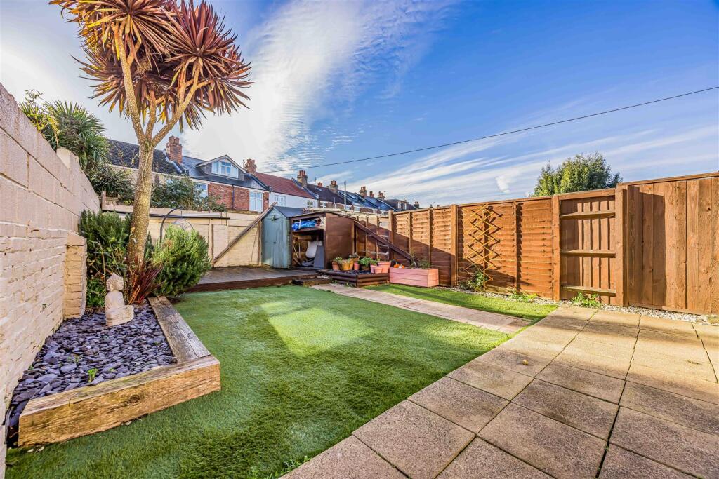 32 Hewett Road, Hilsea-Small-PorticoMarketing-Sold