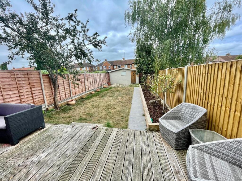 69 Birchwood Ave Garden.jpg