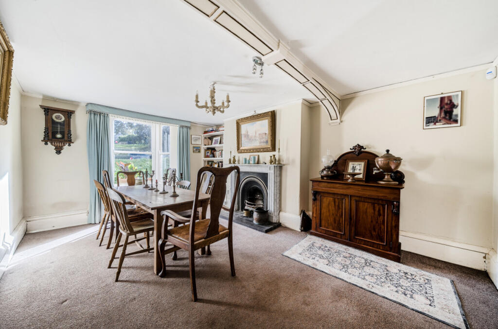 1369263-1-68f6749...