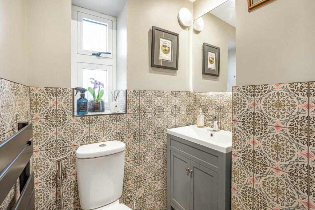 Barleymow, The Green