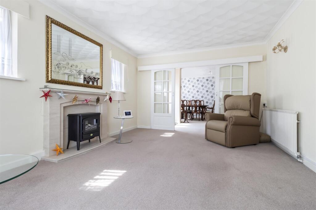 Goring Way 208-004.jpg