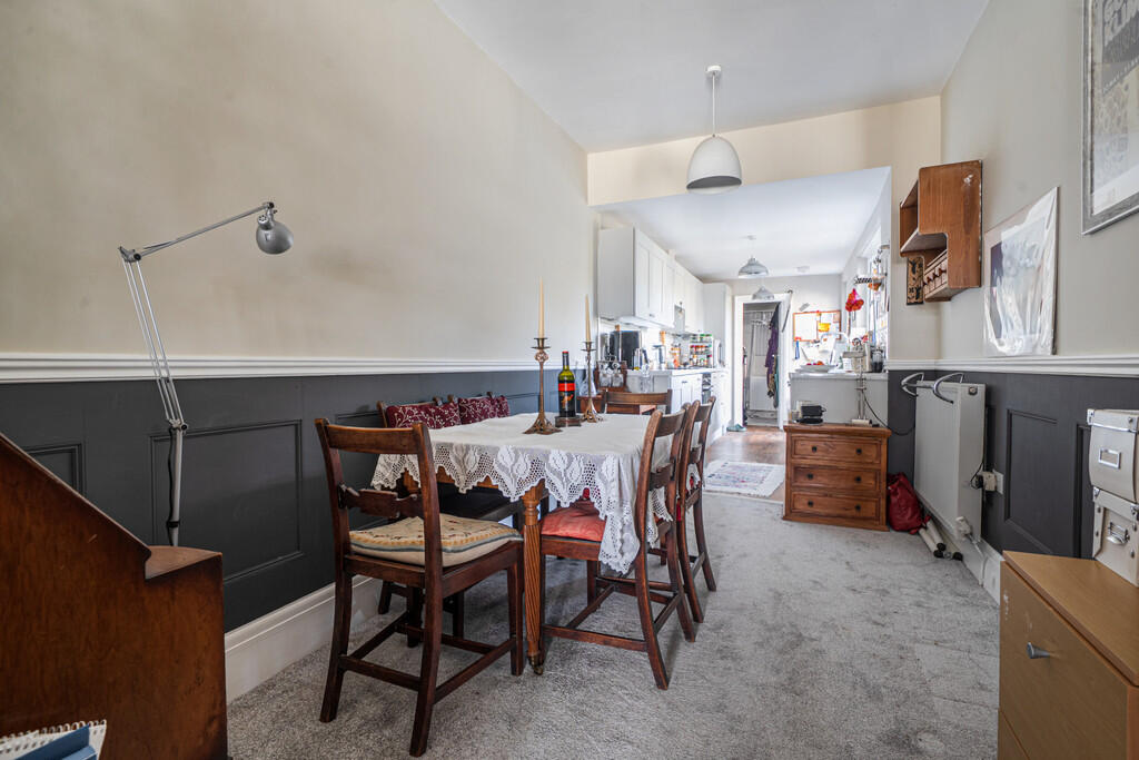 Open Plan Dining ...