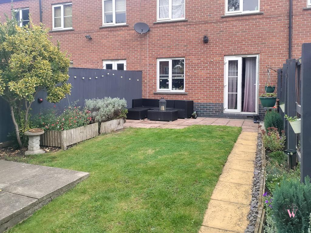 PHOTO-2025-11-19-18-03-48 2.jpg