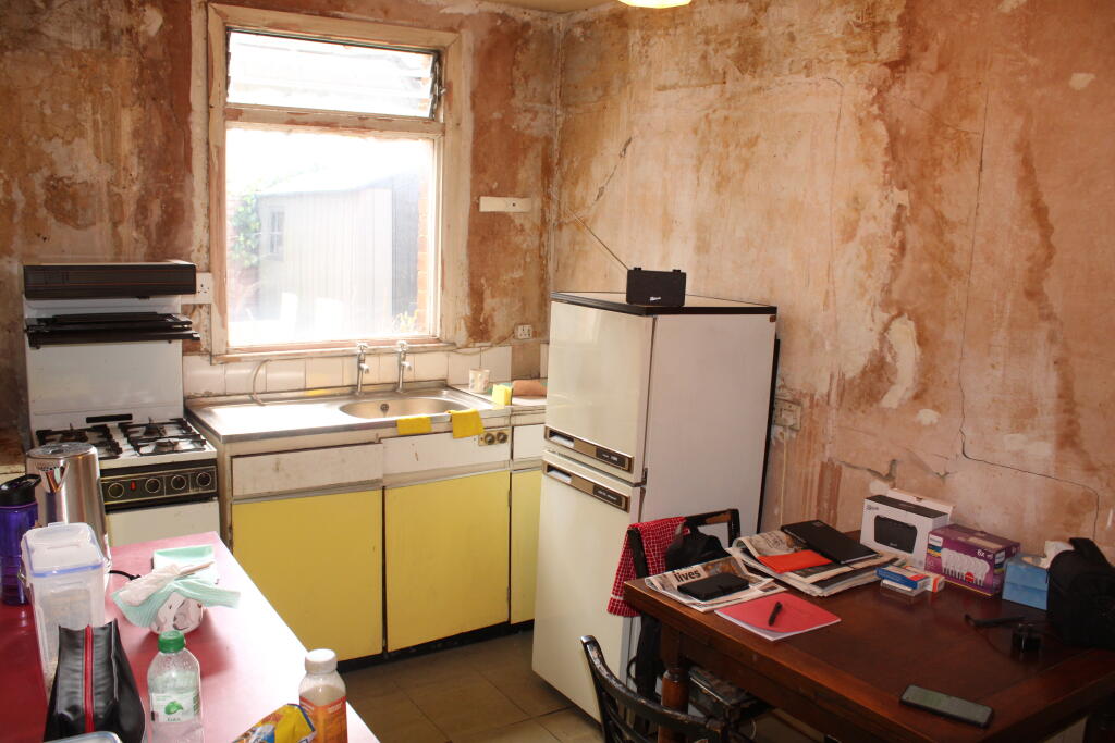 Kitchen/Dining Area