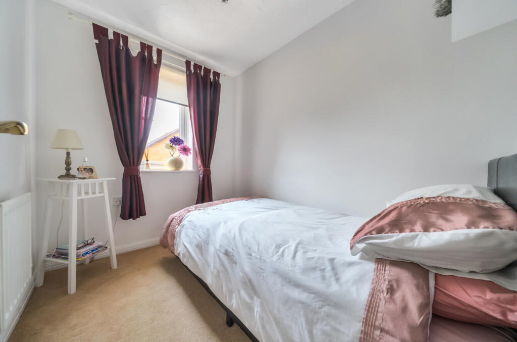 1298792-9-6840408...