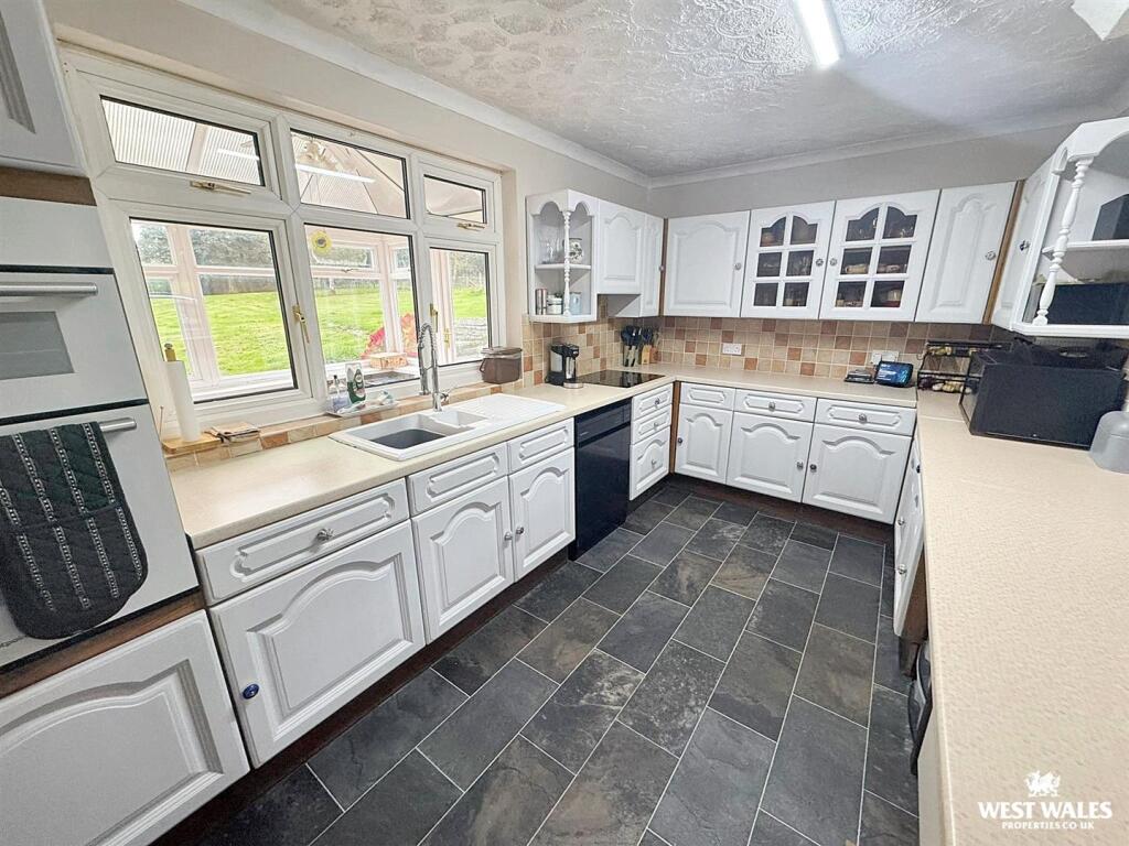 WhatsApp Image 2025-10-01 at 14.45.44 (1) - Copy.j