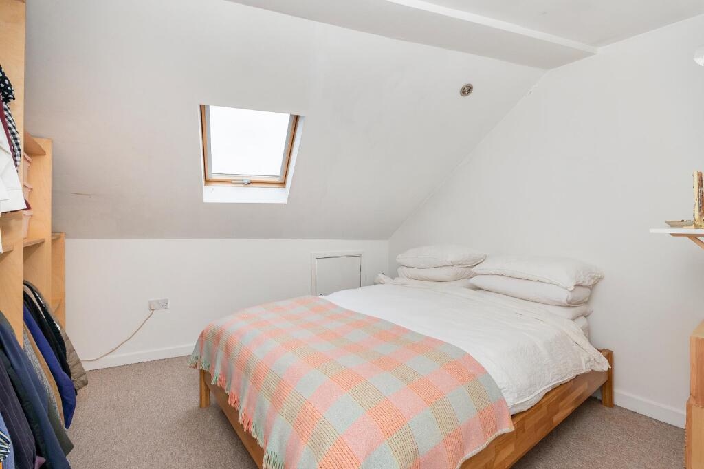 1B7R4BR - Bedroom D.jpg