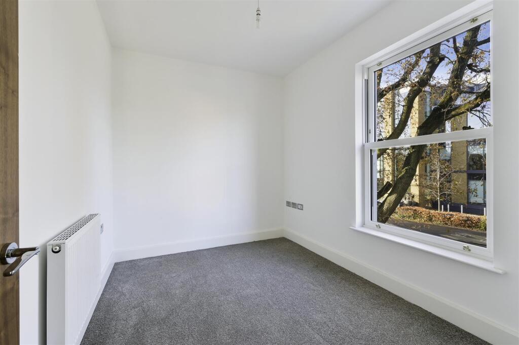 LYNWOOD OAK, FLAT 5 KENNEDYS- (9).jpg