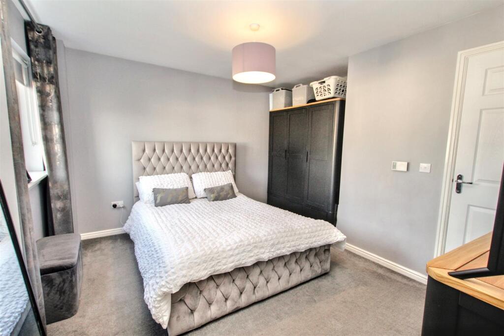 12 - Bedroom One.jpg