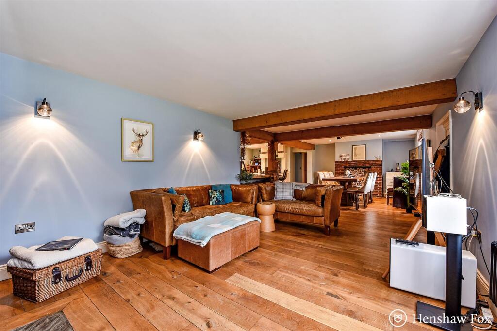 Ph17_5801354 - Copy.jpg