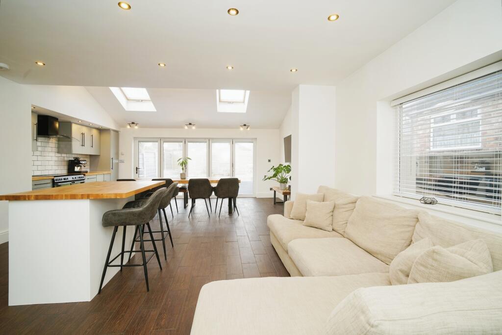 Kitchen/Family Room