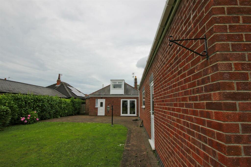 25 Hawthorne externals (7)_lzn.jpg