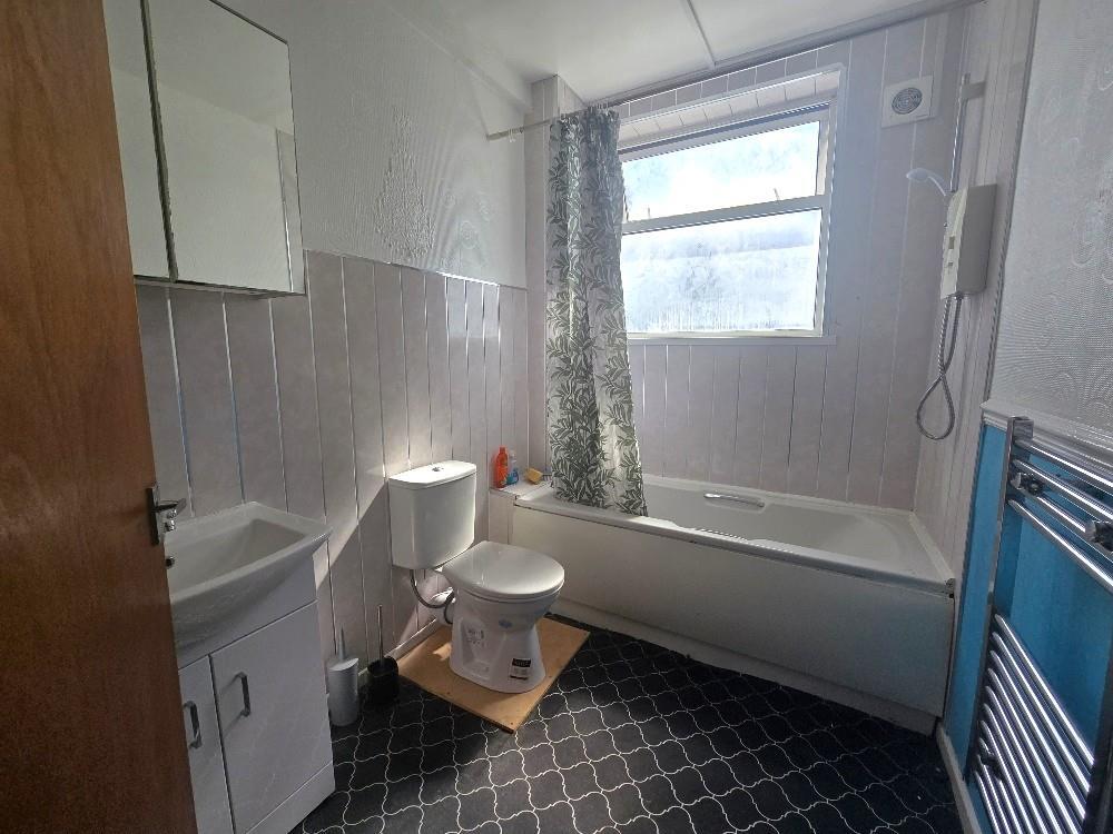 David Road, Stoke - Bathroom 1