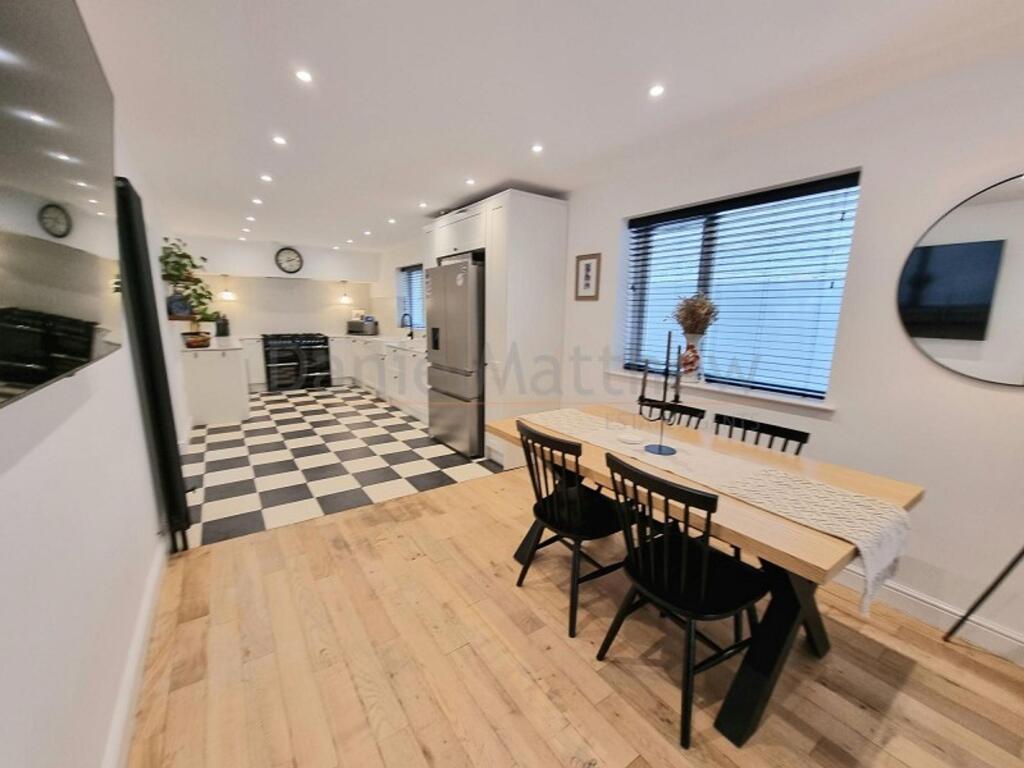 Kitchen/Diner/Family Room