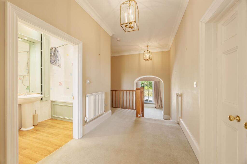 Eggleshope House East_035_print.jpg