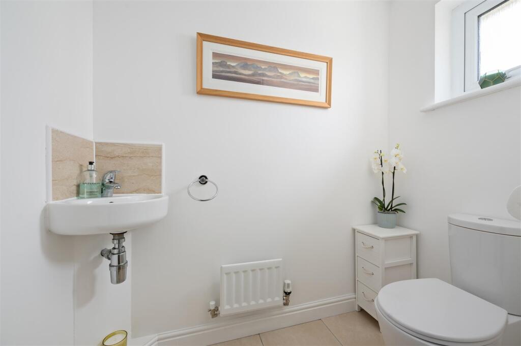 41 Middlebank Rise 007.JPG