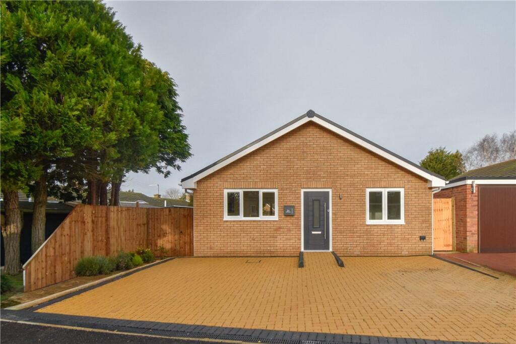 Prentice Close, Longstanton, Cambridge, Cambridgeshire, CB24